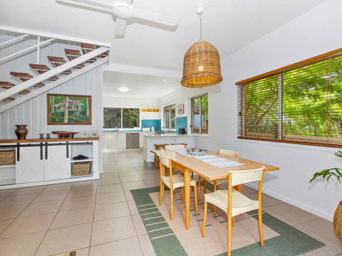 BEACH HOUSE ON PEARL - Darwin Holiday 1