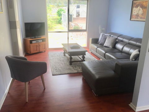 Beach Shack At Guest St - Darwin Holiday 2