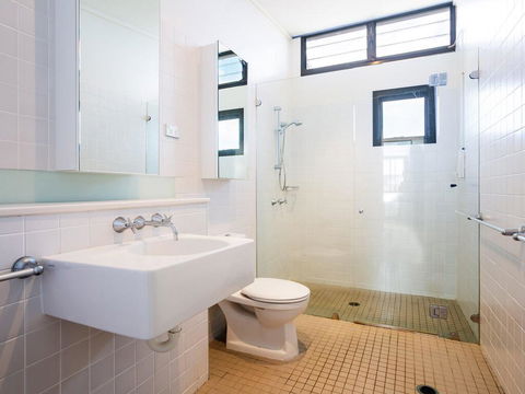 Beach View At One Mile', 8/26 One Mile Close - Infinity Complex Pool & WIFI - Darwin Holiday 1