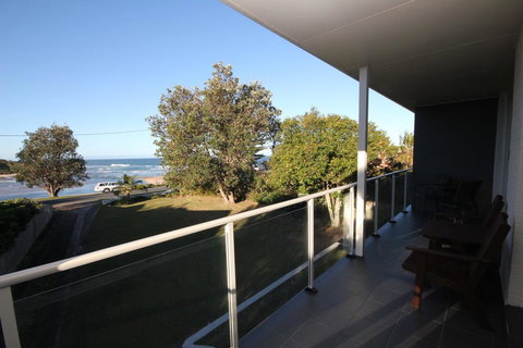 BEACHFRONT 3- 3/12 Bundella Ave LC - Darwin Holiday 0