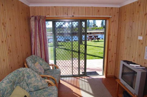 Beachfront 5, 25 Willow Street - Darwin Holiday 3