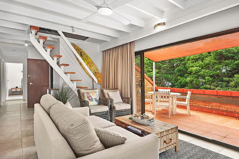 Beachfront 7 Penthouse - Sawtell, NSW - Darwin Holiday 0