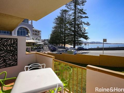 Beachfront Terrigal - 4/24 Terrigal Espl - Darwin Holiday 1