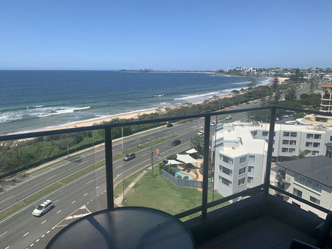 Beachfront Towers - Darwin Holiday 3