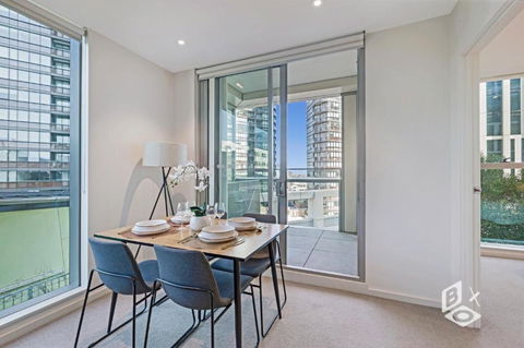 REST COLLECTION Apartments On Collins Docklands - Darwin Holiday 3