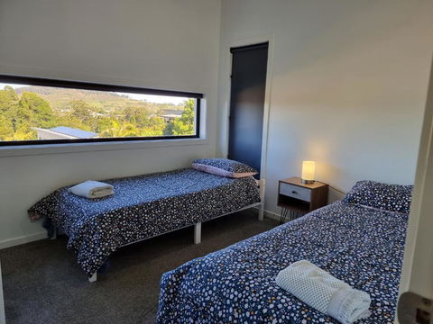 RESIDENTIAL 4 BEDROOM House - Darwin Holiday 3