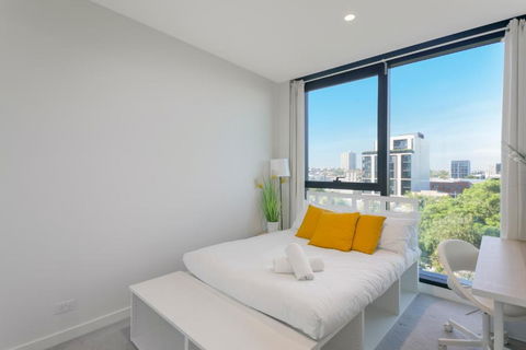 REST COLLECTION One Bedroom Apartment With Study - Darwin Holiday 1
