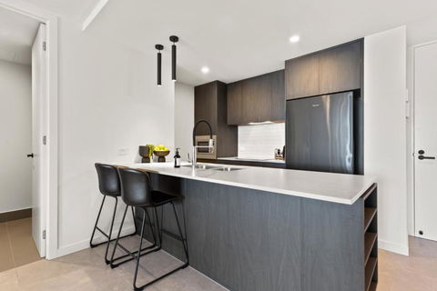 Riverfront 2-Bed With Pool, Sauna, Gym & Views - Darwin Holiday 3
