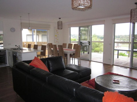 Red Rocks Getaway - Darwin Holiday 1