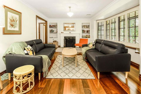 Redgum-Retreat, 4Bdrm Sleeps 8 Wildlife - Darwin Holiday 3