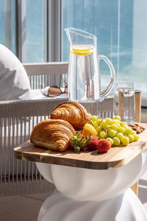 Reflection 1903 - Darwin Holiday 0