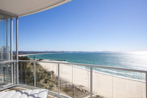 Reflection 1903 - Darwin Holiday 2