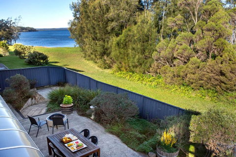 Reflections Pet Friendly Waterfront - Darwin Holiday 2