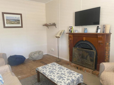 Relaxing On Vale B & B - Darwin Holiday 3