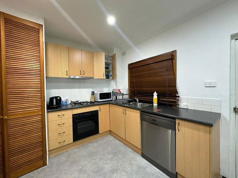 Remarkable 2 Bedroom House At The Centre Of Darlinghurst - Darwin Holiday 2