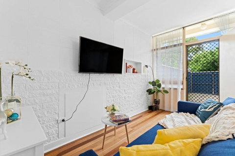Renovated 1BR Unit CBD Parking Wi-Fi South Tce - Darwin Holiday 3