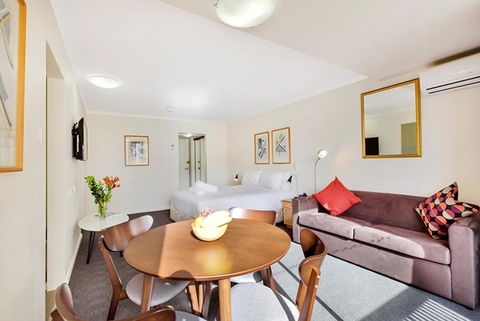 Renovated Stylish Studio - Darwin Holiday 1