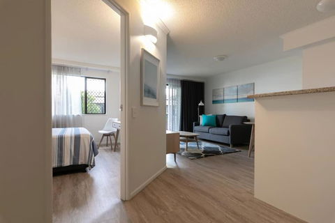 Resort Living, Luxury Getaway, Close 2 Noosa River - Darwin Holiday 0
