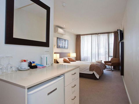 Resort Hotel Room 261 - Darwin Holiday 1