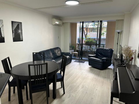 Resort Style 2BR Apt In Pyrmont Next To Darling Harbour - Darwin Holiday 1