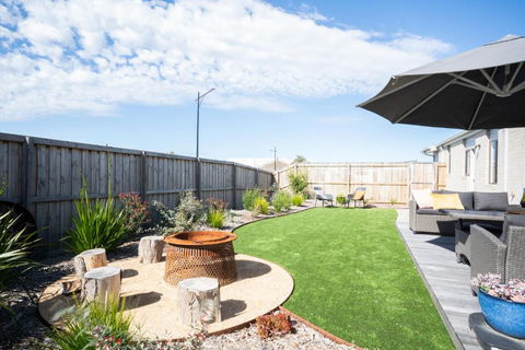 Retreat To The Coast - Sleeps 6 - Darwin Holiday 1