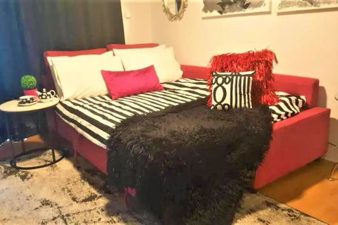 Retro Chic Vibes, Tropical Pool & Prime Location - Darwin Holiday 1