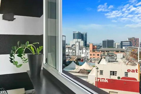 Retro Chic Vibes, Tropical Pool & Prime Location - Darwin Holiday 2