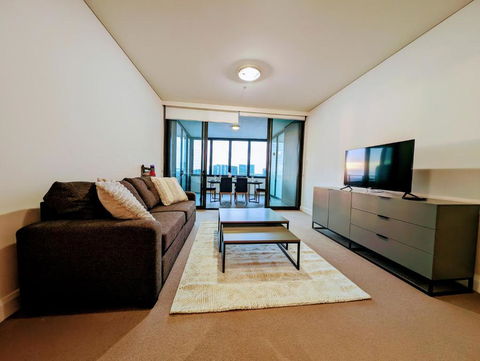 Rhodes Two Bedroom Apartment With Fantastic Water View - Darwin Holiday 2