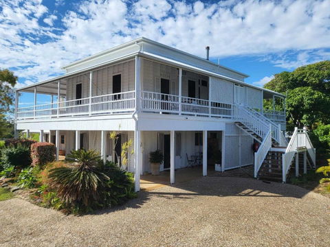 Ribbonwood Bed & Breakfast, Emu Park Qld - Darwin Holiday 0
