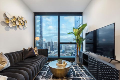 Ritzy Apartment In Iconic Australia 108 With Views - Darwin Holiday 1