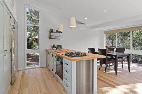 River Rest Merrijig Near Base Of Mount Buller - Darwin Holiday 1