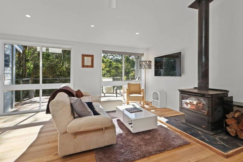 River Rest Merrijig Near Base Of Mount Buller - Darwin Holiday 3