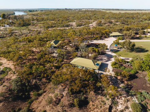 Riverbush Cottages - Darwin Holiday 0