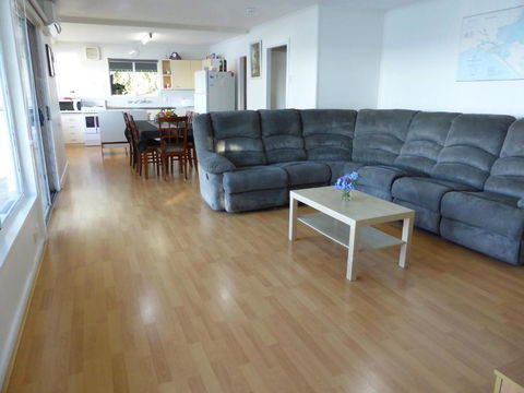 Riverfront Holiday House - Darwin Holiday 3