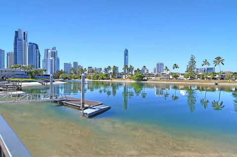 Riverside 3 Bedroom House In Surfers Paradise - Darwin Holiday 2