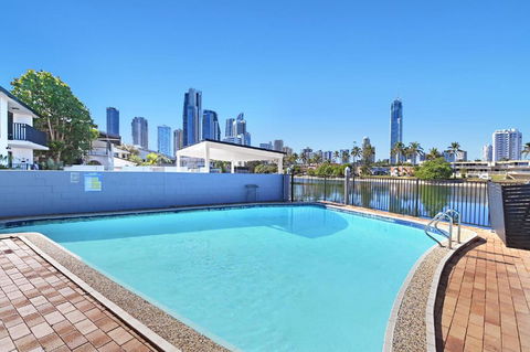 Riverside 4 Bedroom House Unit In Surfers Paradise - Darwin Holiday 3