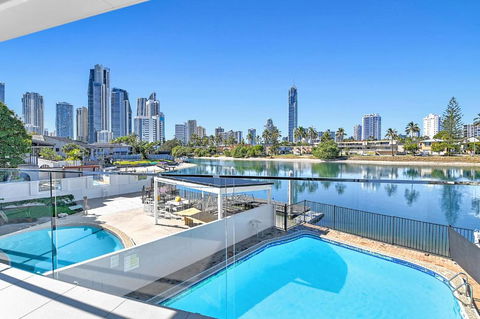 Riverside 4 Bedroom House Unit In Surfers Paradise - Darwin Holiday 2