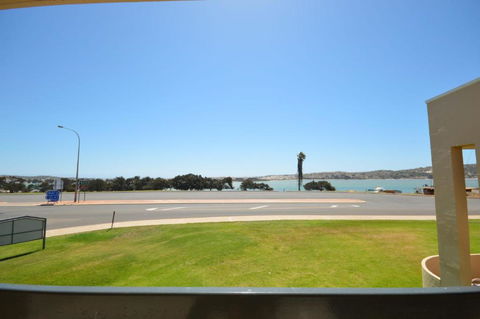 Riverview Holiday Apartment 25 - Kalbarri WA - Darwin Holiday 0