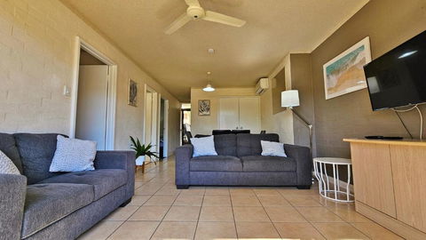 Riverview Holiday Apartment 32 - Kalbarri WA - Darwin Holiday 3