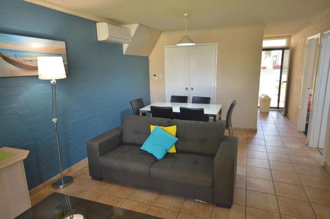 Riverview Holiday Apartment 75 - Kalbarri WA - Darwin Holiday 1