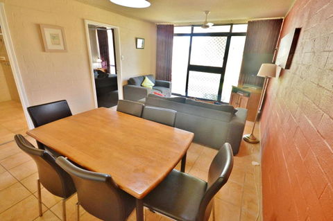 Riverview Holiday Apartment 77 - Kalbarri WA - Darwin Holiday 2