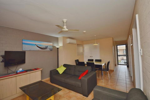 Riverview Holiday Apartment 39 - Kalbarri WA - Darwin Holiday 1