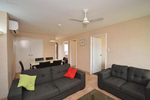 Riverview Holiday Apartment 39 - Kalbarri WA - Darwin Holiday 2