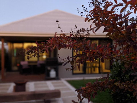 Red Lotus Retreat - Darwin Holiday 0