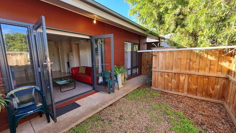 Rise N Shine - Affordable 50sqm Garden Apartment - Darwin Holiday 0