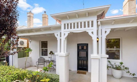 Roseland Cottage - CBD Heritage - Darwin Holiday 0
