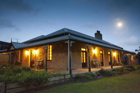 Robe House Heritage Accommodation - Darwin Holiday 0