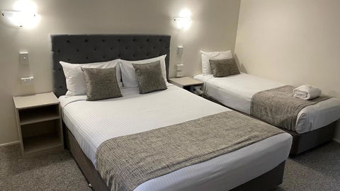 Rocky Gardens Motor Inn Rockhampton - Darwin Holiday 2