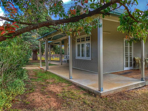 Roma Cottage On Roma Orchard - Darwin Holiday 2