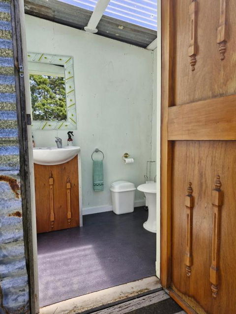 Romantic Stay By Historic Church On Wine Route - Darwin Holiday 3
